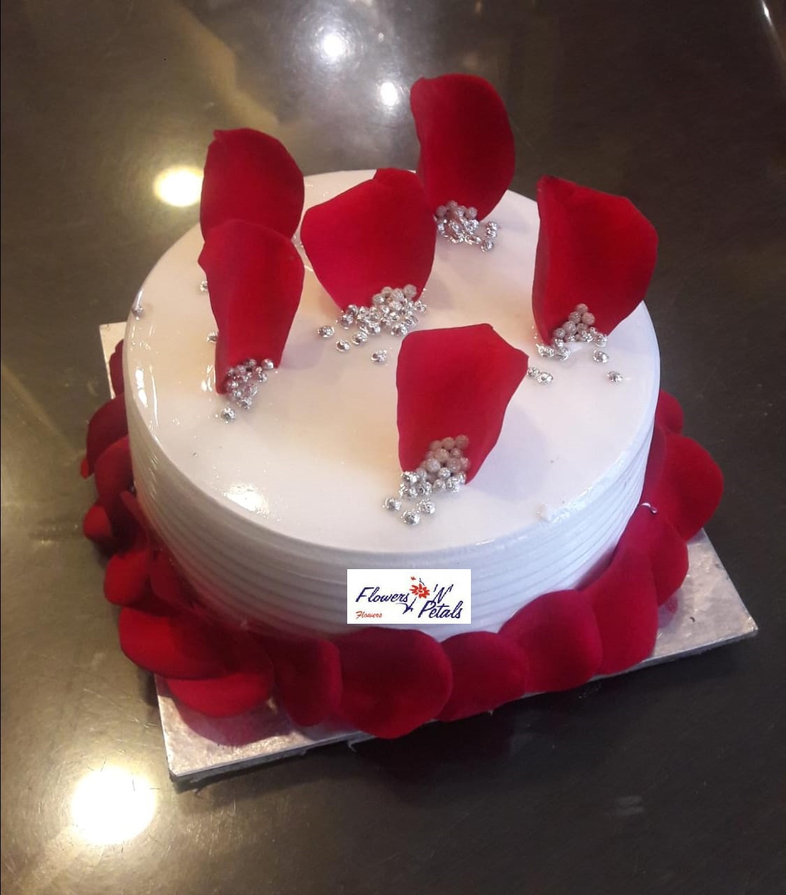 1/2 kg. Pieapple cake