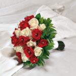 Red and white Roses bunch