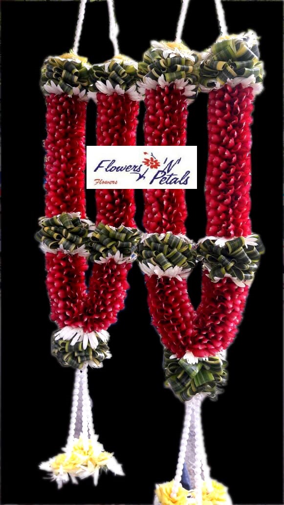 Red Rose Petals With Pearl & Gerbera Garlands