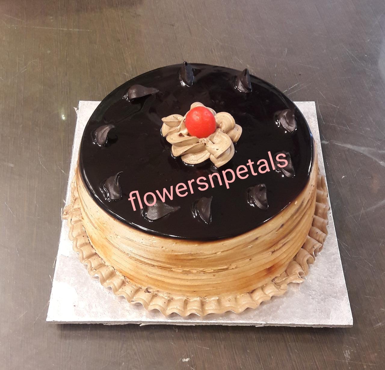 1/2 kg Chocolate Cake