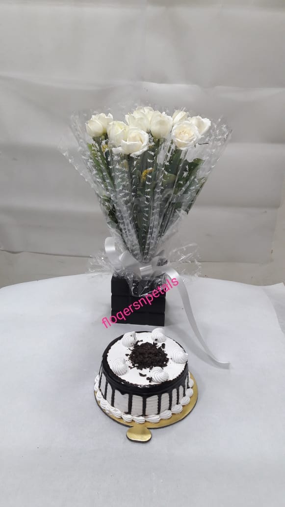 10 White Roses Bunch + 1/2 Kg. black Floest cake