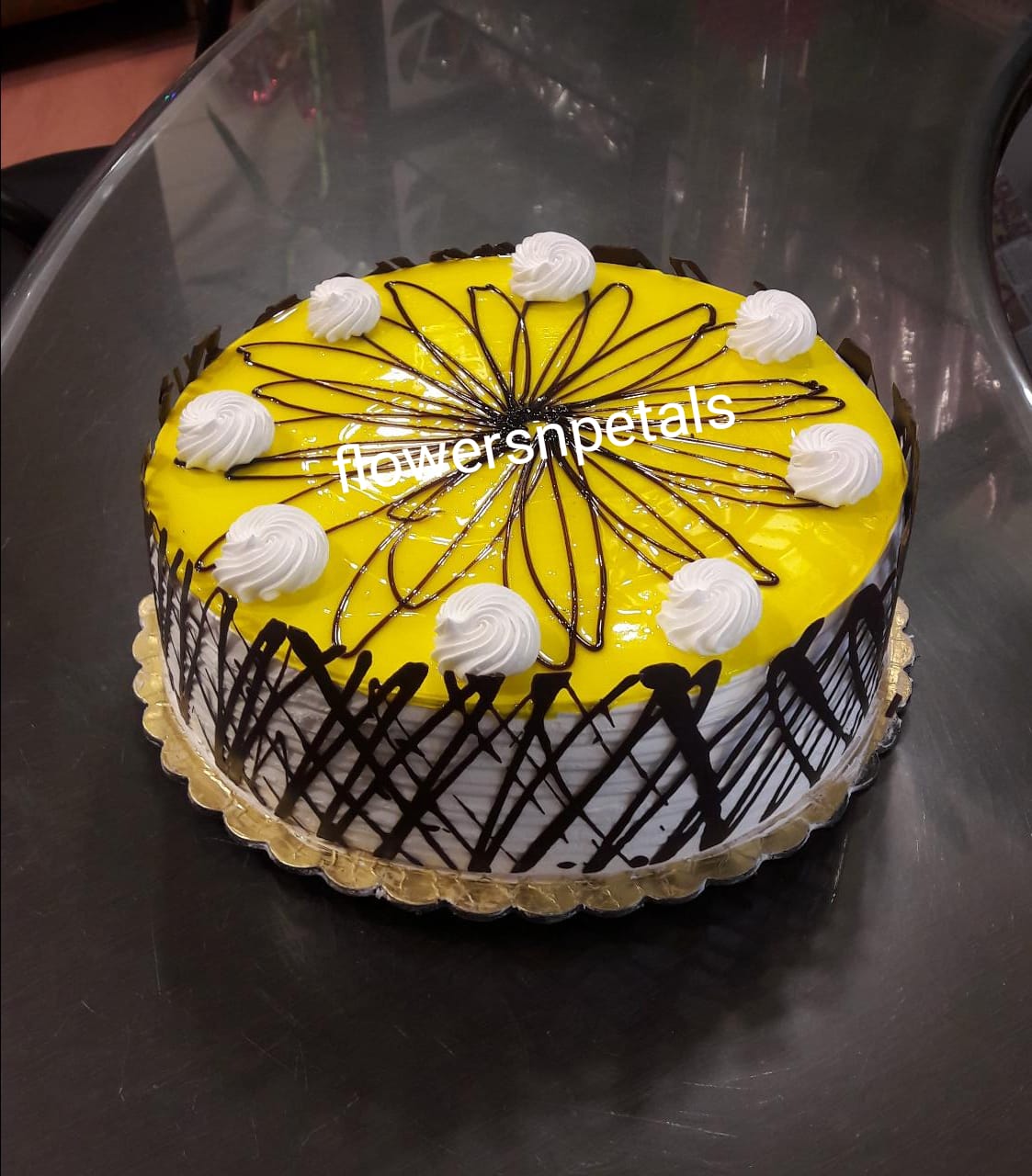 1/2 kg. Pineapple cake