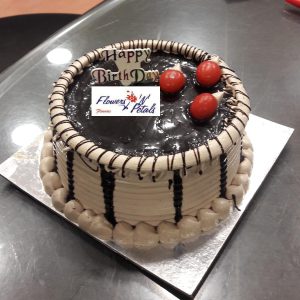 1/2 Kg. Chocolate cake