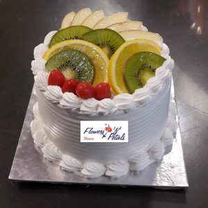 1/2 kg  Fresh Fruit Cake