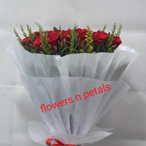 30 Red Roses Bunch With White Paper Packing